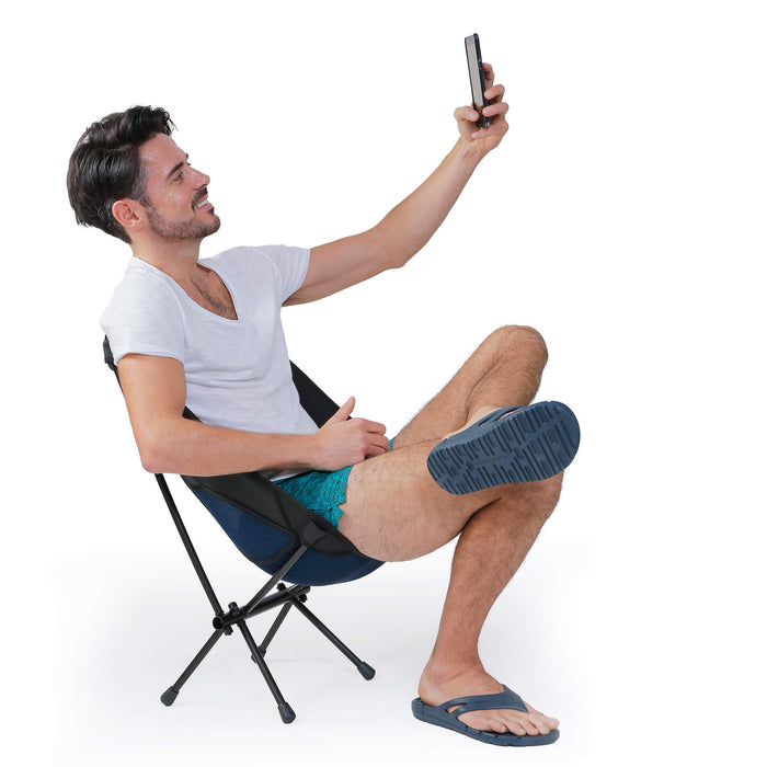 Compact clearance deck chair